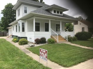 906 N Main St, Three Rivers, MI 49093