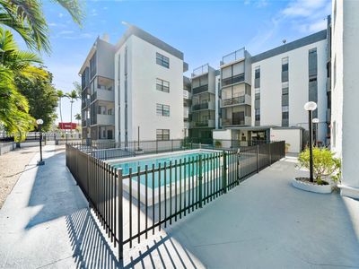 13500 NE 3rd Ct APT 325, North Miami, FL, 33161