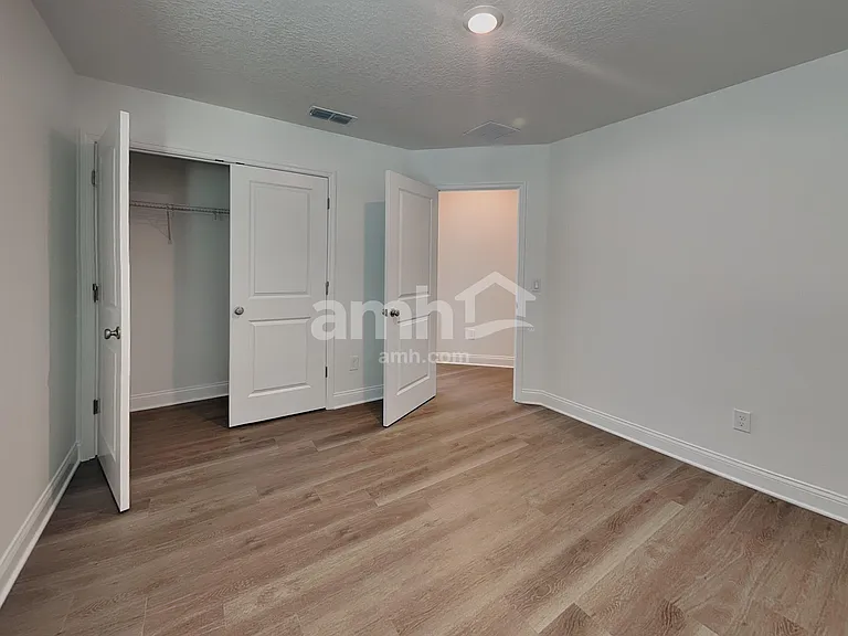 16373 Aubergine Aly — Photo 23