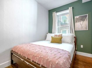 164 Endicott St APT 2, Boston, MA 02113