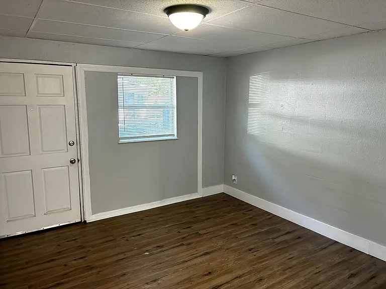 2146 Inwood Ter — Photo 19