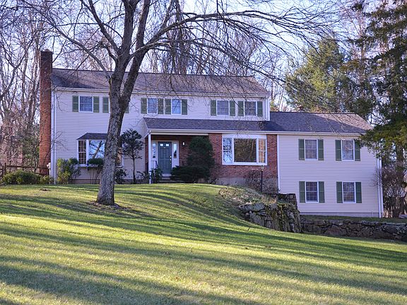 Located on desirable cul-de-sac Wilton location