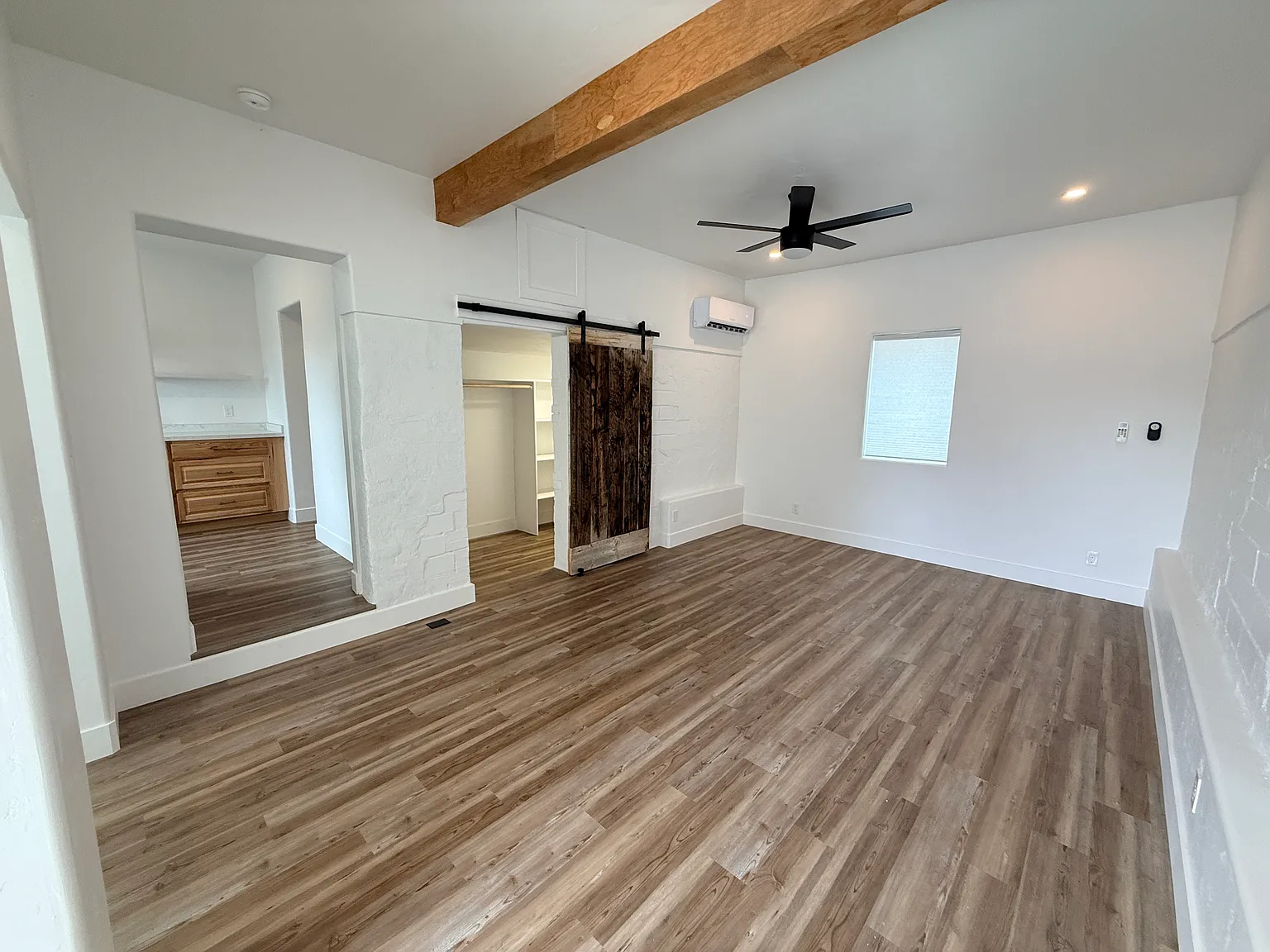 Studio, 800 sqft, $1,100 — Photo 4