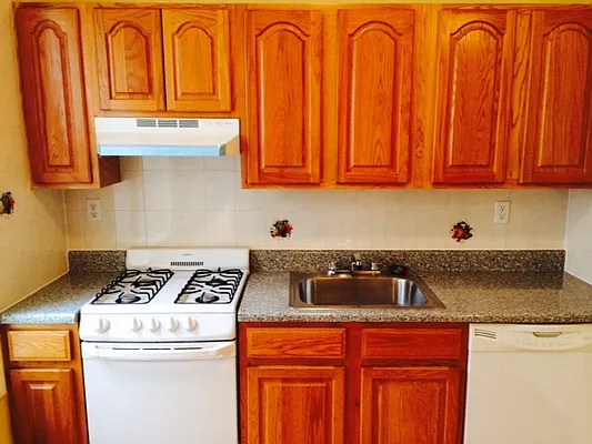 Rented by S&R Properties | media 5