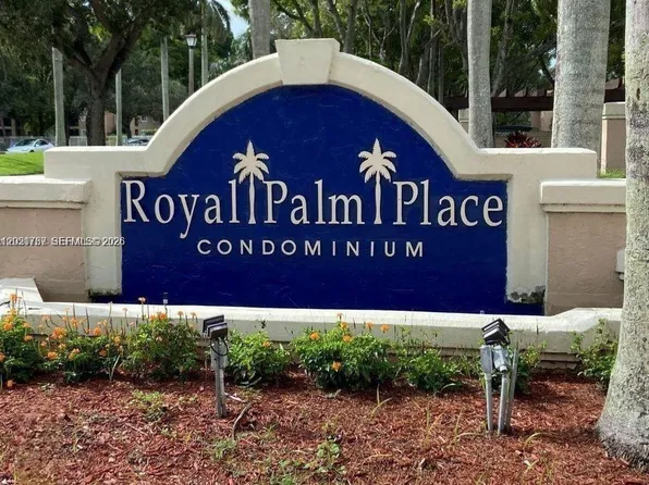 15780 SW 106th Ter APT 202, Miami, FL 33196