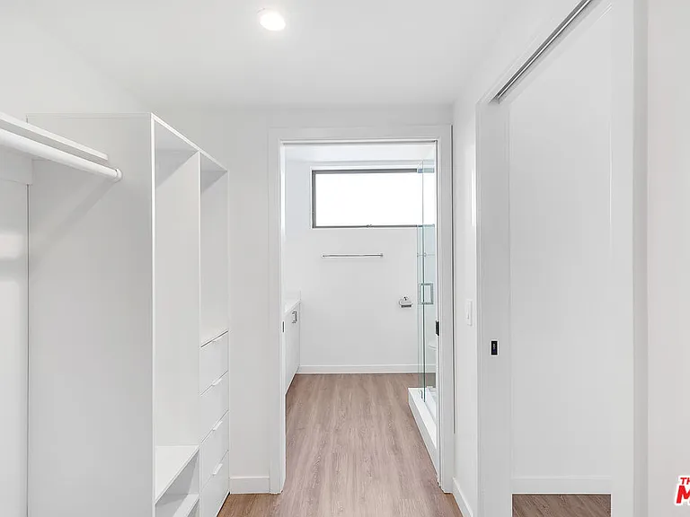 747 Lillian Way #7 — Photo 18