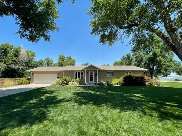 1010 W 7th St, Larned, KS 67550