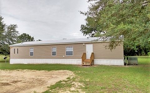4th image of 147 SW Gastonia Ct