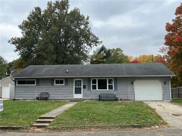 28 Helen Ave, Paris, IL 61944