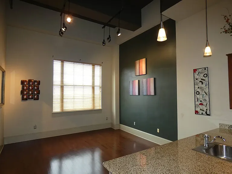 1201 Canal St #569 — Photo 1