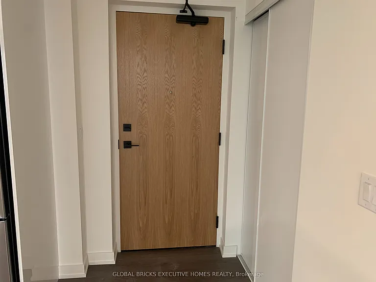 33 Erie Ave #1806 — Photo 6