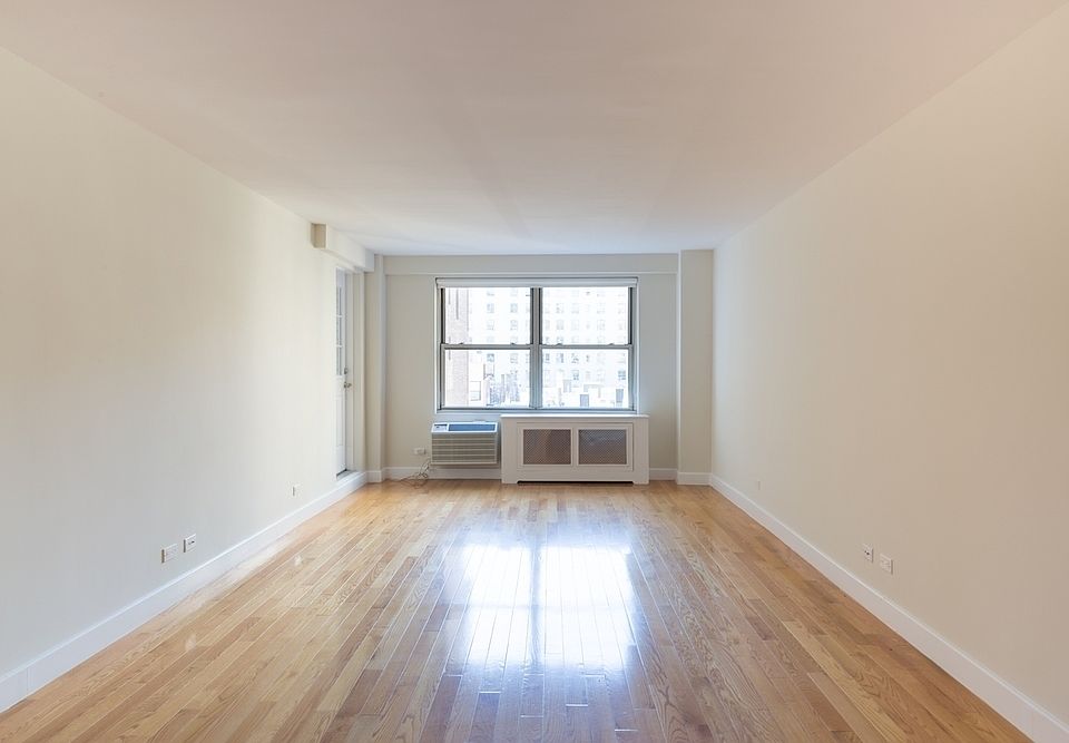 1st image of 210 W 89th St APT 9L