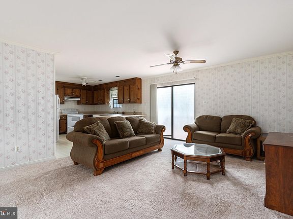 4th image of 15278 Tidewater Trl
