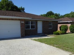 1607 Country Walk Ct, Terre Haute, IN 47803