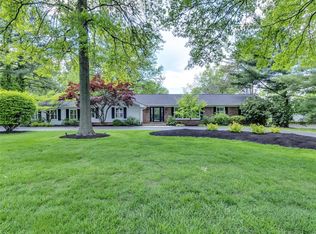 17 Beacon Hill Ln, Saint Louis, MO 63141