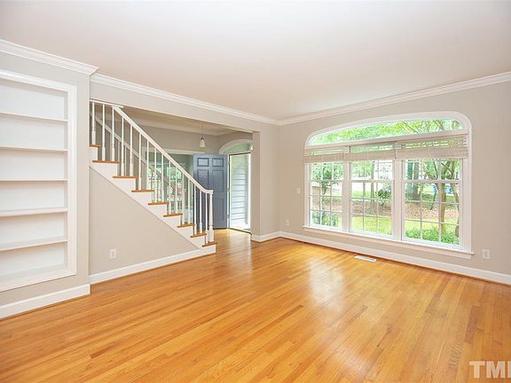 5th image of 3618 Carlisle Dr