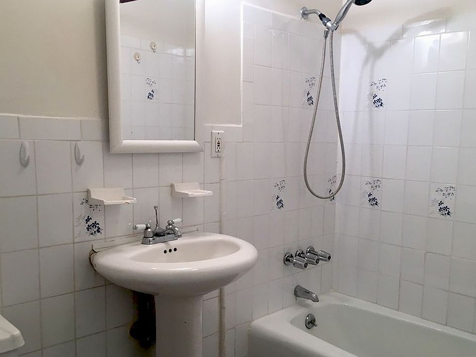 1st image of 150 Degraw St
