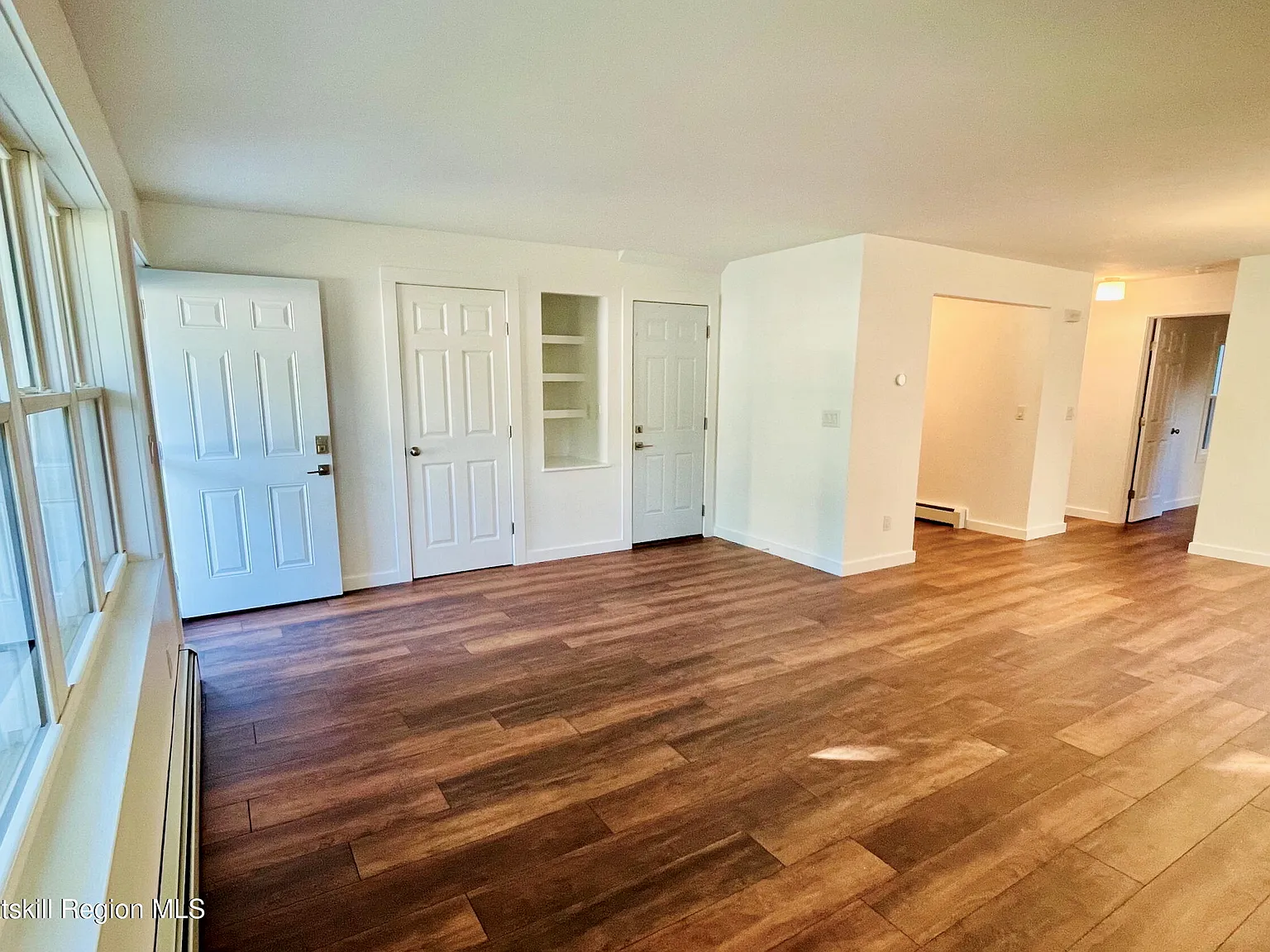 1 bed, 1.0 bath, 850 sqft, $1,850 — Photo 3