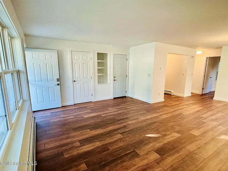 97 W Bridge St #B — Photo 3