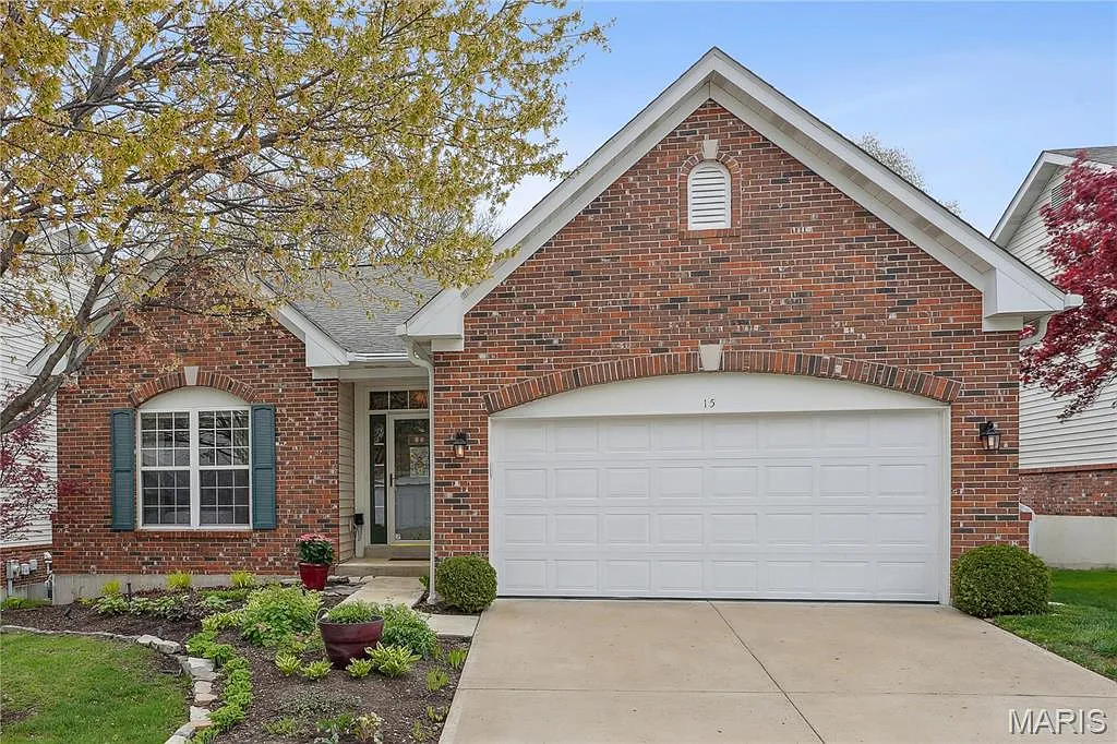 15 Eagle Cove Ln #8 photo 1