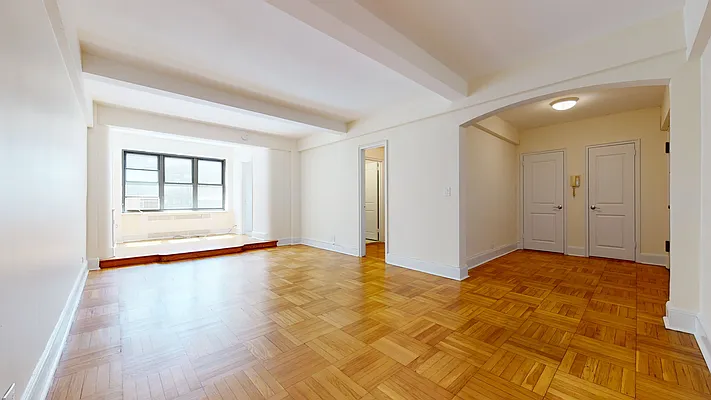 Rented by Bond New York | media 2