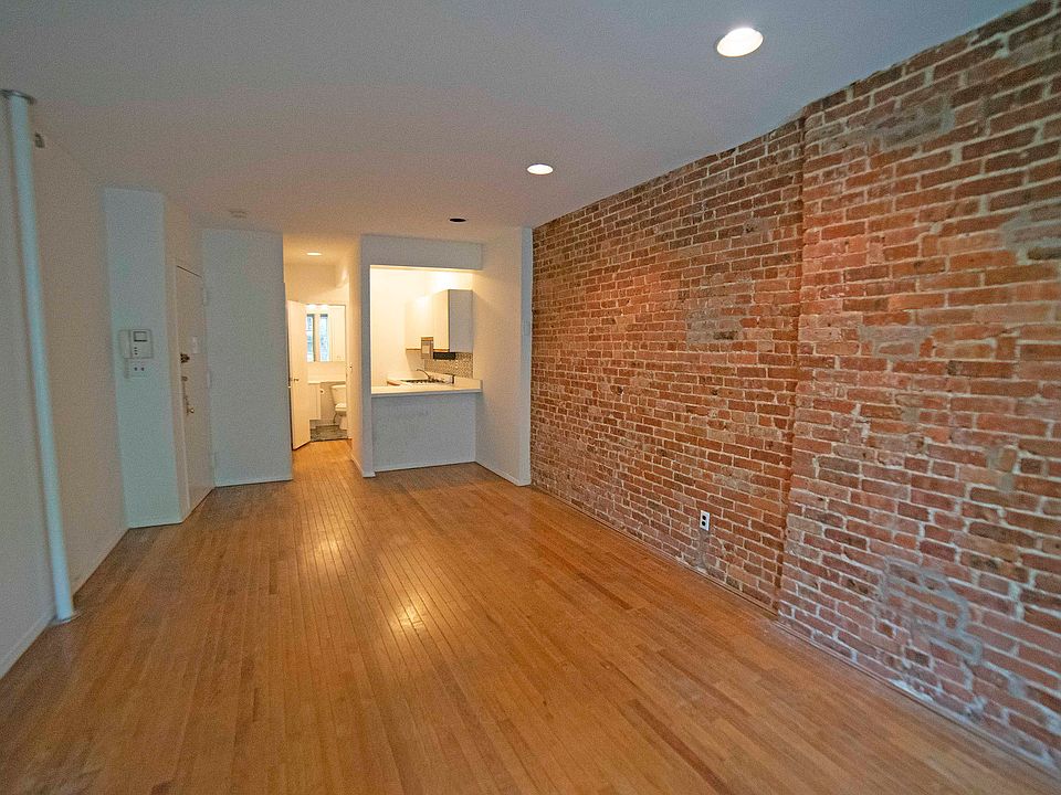 2nd image of 313 E 81st St APT 5RW
