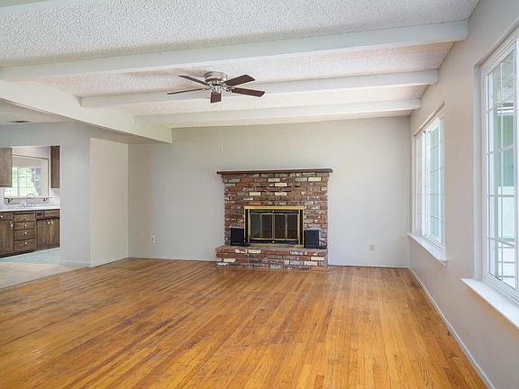3rd image of 6784 Lindberg Ave