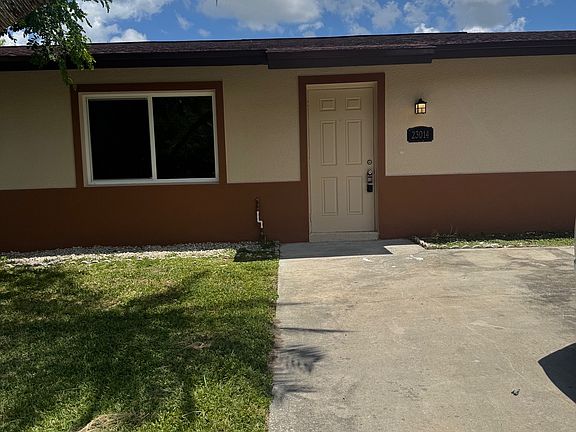 3rd image of 23012 Seneca Ave #2