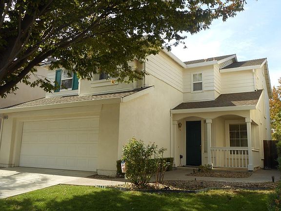 2nd image of 2589 Almanor Dr
