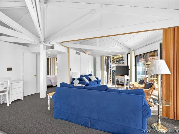 121 Tree Top Dr #5, Four Seasons, MO 65049