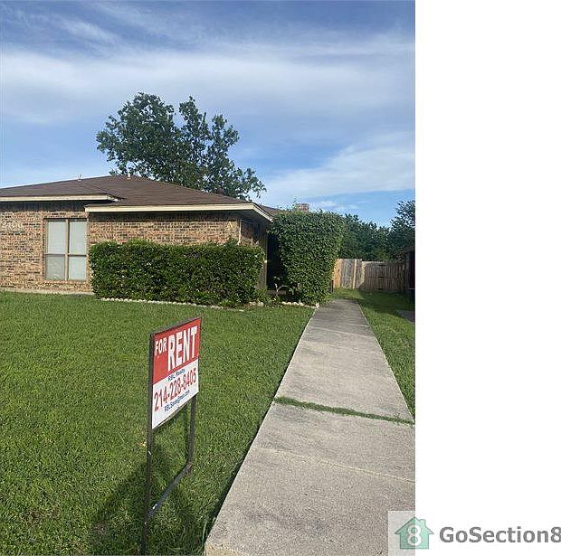 1st image of 2406 Cordoba Dr #A
