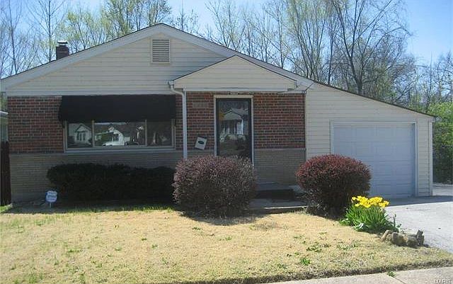 1st image of 8476 Fullerton Ave