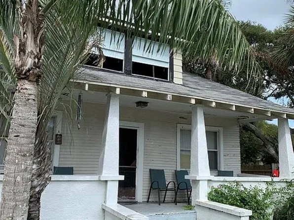 300 N Pine St, New Smyrna Beach, FL 32169