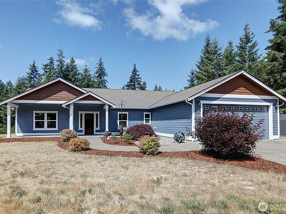 3rd image of 15324 Glenshire Place SW