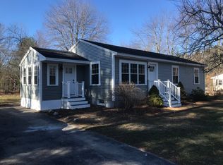16 Page Rd, Litchfield, NH 03052