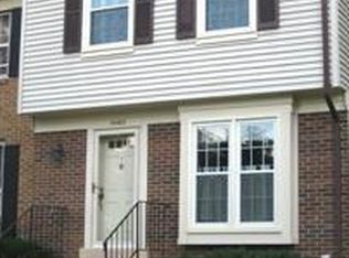 14463 Four Chimney Dr, Centreville, VA 20120