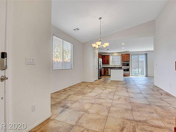 5th image of 3417 Graceful Orchid St