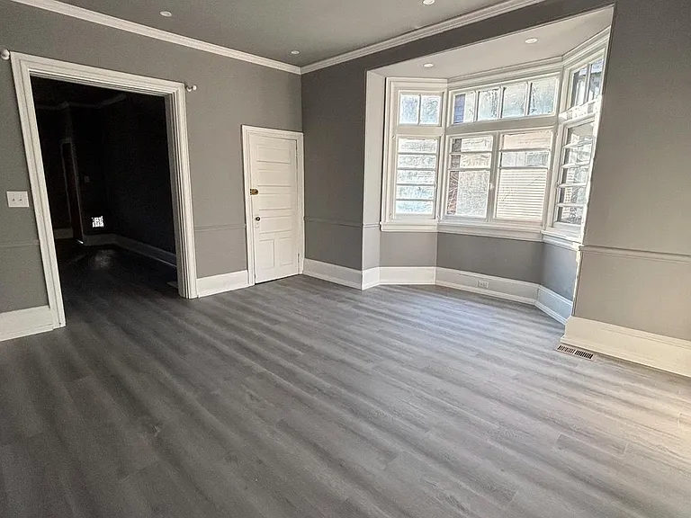 2025 Upland Way — Photo 10