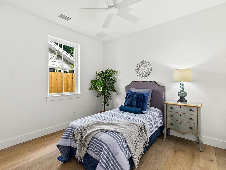 27 Fullerwood Dr — Photo 29