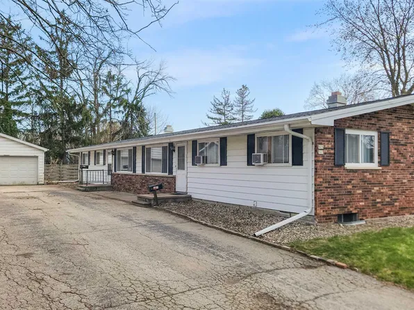 515 Hobbs Ave, Oshkosh, WI 54901