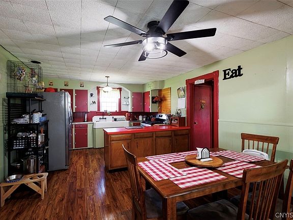 5th image of 20211 Storrs Rd