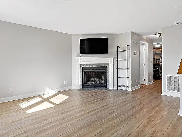 47 Morgan Ave #45 — Photo 4
