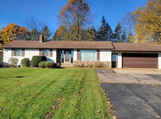 11207 Main St, Hewitt, WI 54441