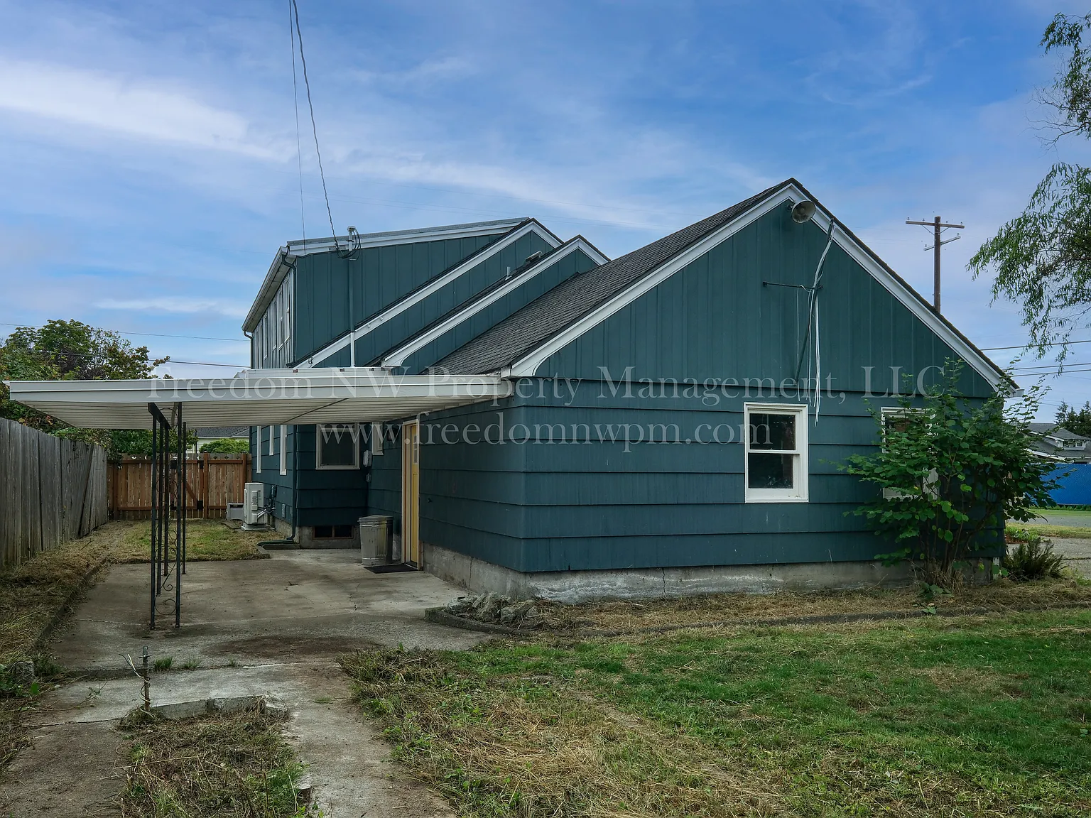 3 bed, 1927 sqft, $2,800 — Photo 3