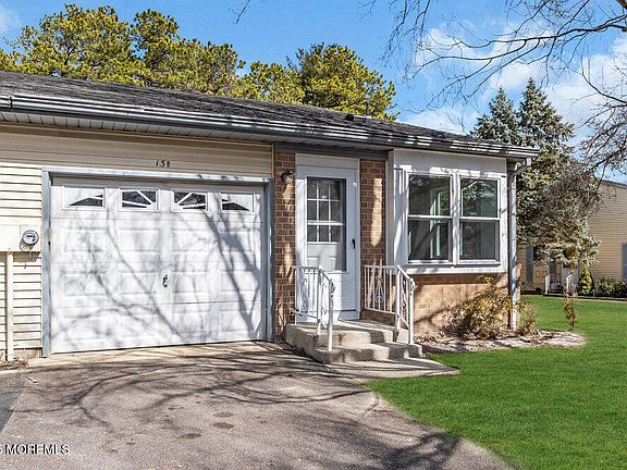 2nd image of 13 Maplewood Drive #B