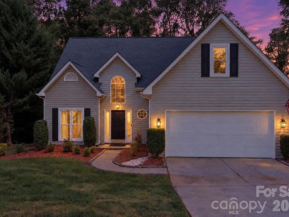 1st image of 3688 Lake Spring Ave NW