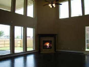 3rd image of 1708 Tamarack Dr