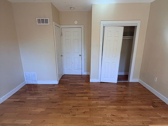 5th image of 564 Howard Ave #2L