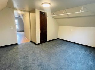 427 S Jackson St #4, Aberdeen, SD 57401