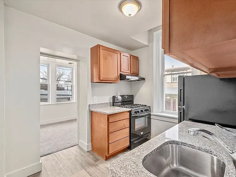100 N Linden Ave #103 — Photo 6